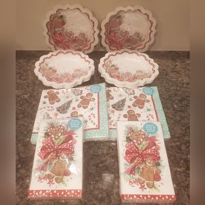 The Pioneer Woman Gingerbread Themed Disposable Plates & Napkins Bundle